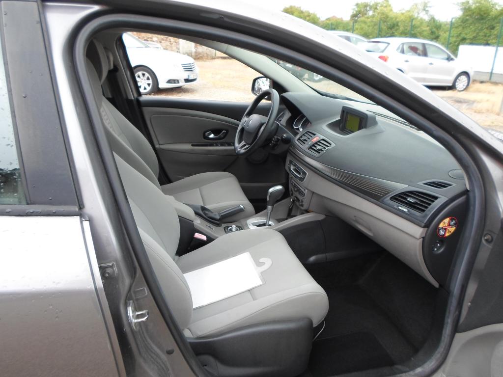 Renault Mgane 1.5 dci 110 ch 5 portes boite automatique