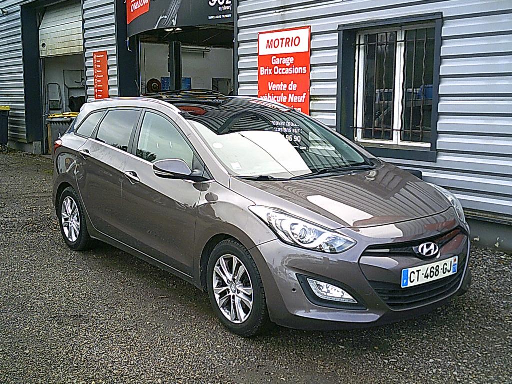 Hyundai i30 sw 1.6 crdi 110 ch panoramic sunsation garage brix occasions