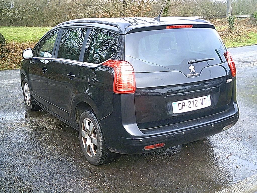 Peugeot  5008 1.6 hdi 115 garage brix occasions